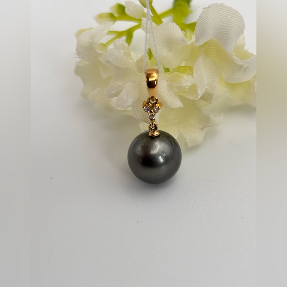14k Grey Tahitian Diamond Pearl Pendant